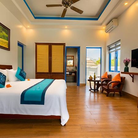 Local Beach Front Villas Tan Thanh Exterior photo